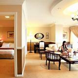 Merdeka Palace Hotel & Suites — фото 3