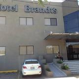 Hotel Brandts Ejecutivo Los Robles — фото 1