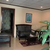 Al Manaee Furnished Apartments — фото 1