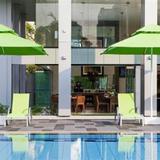 8 on Claymore Serviced Residences - By Royal Plaza on Scotts — фото 1