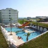 Гостиница Grand Pearl Beach Resort Spa — фото 2