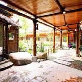 Dragon Vally Hotel And Paradise — фото 1