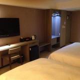 Regal Executive Suites — фото 2