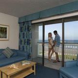 Casa Del Mar Beachfront Suites — фото 2