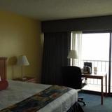 Гостиница Best Western Plus Oceanfront Virginia Beach — фото 3