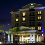 Holiday Inn Express Hotel & Suites Orlando International Drive — фото 1