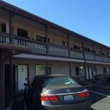Motel 6 - Downtown Monterey — фото 1