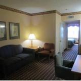 Comfort Inn & Suites — фото 3