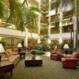 Гостиница Quality Suites Convention Center — фото 1