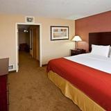 Holiday Inn Express Hotel & Suites Cincinnati-N/Sharonville — фото 2