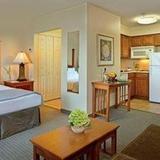 Гостиница Staybridge Suites CHARLOTTE-ARROWOOD — фото 2