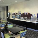 Гостиница Holiday Inn Express & Suites Kansas City Airport — фото 3