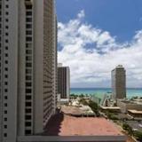 Tower 1 Suite 1705 at Waikiki — фото 3