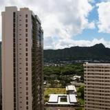 Tower 1 Suite 3007 at Waikiki — фото 1
