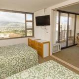 Tower 2 Suite 2505 at Waikiki — фото 2