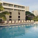 Hilton Garden Inn Waikiki Beach — фото 1