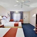 Holiday Inn Express SANTA NELLA — фото 3