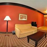 Гостиница La Quinta Inn & Suites Bryant — фото 2