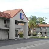 Motel 6 Fresno - North Barcus Avenue — фото 3