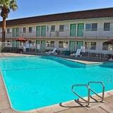 Motel 6 Indio - Palm Springs Area — фото 1