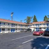 Motel 6 Los Angeles-Long Beach — фото 1