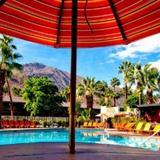 Caliente Tropics Hotel — фото 3