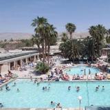 Desert Hot Springs Spa Hotel — фото 1