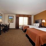 Holiday Inn Hotel & Suites Pueblo — фото 1