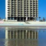 Holiday Inn Express Hotel & Suites Oceanfront Daytona Beach Shores — фото 3