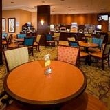 Holiday Inn Express Hotel & Suites Oceanfront Daytona Beach Shores — фото 2