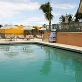 Courtyard By Marriott Hotel Ft. Lauderdale Beach — фото 1