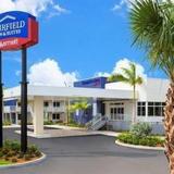 Гостиница Fairfield Inn & Suites Key West at The Keys Collection — фото 1