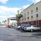 Гостиница Holiday Inn Express Tampa Sun City Ctr — фото 3
