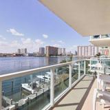 Miami Waterfront Apartments — фото 2